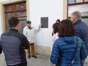 Gäste der Partnergemeinde Argenbühl in Radeburg 04/2024 - Stadtrundgang