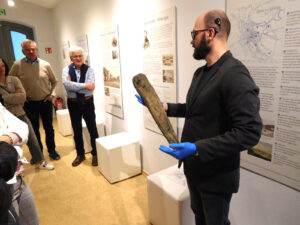 Gäste der Partnergemeinde Argenbühl in Radeburg 04/2024 - Besuch des Heimatmuseums