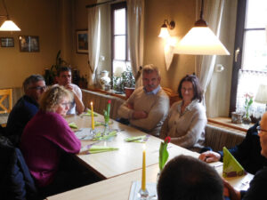 Gäste der Partnergemeinde Argenbühl in Radeburg 04/2024 - Mittagessen im Gasthof Naumann in Bärnsdorf