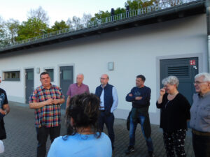 Gäste der Partnergemeinde Argenbühl in Radeburg 04/2024 - Führung und Abschlussfest im Mehrzweckgebäude des TSV 1862