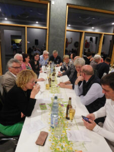 Gäste der Partnergemeinde Argenbühl in Radeburg 04/2024 - Führung und Abschlussfest im Mehrzweckgebäude des TSV 1862