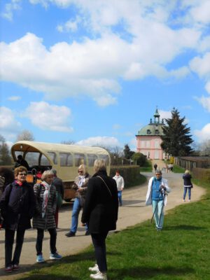 Gäste der Stadt Edenkoben in Radeburg 04/2023 - Kremserfahrt