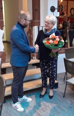 Radeburger Delegation in Edenkoben 11/2024 – Bürgermeisterin Michaela Ritter gratuliert Stadtbürgermeister Daniel Poth zum Amtsantritt